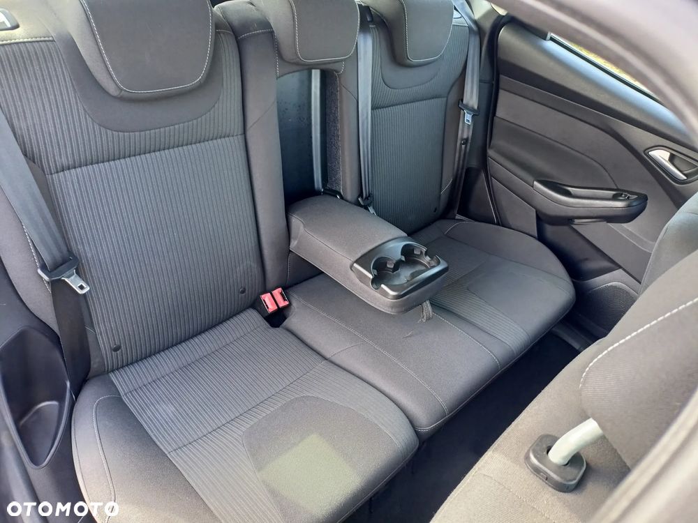 Ford Focus - 12