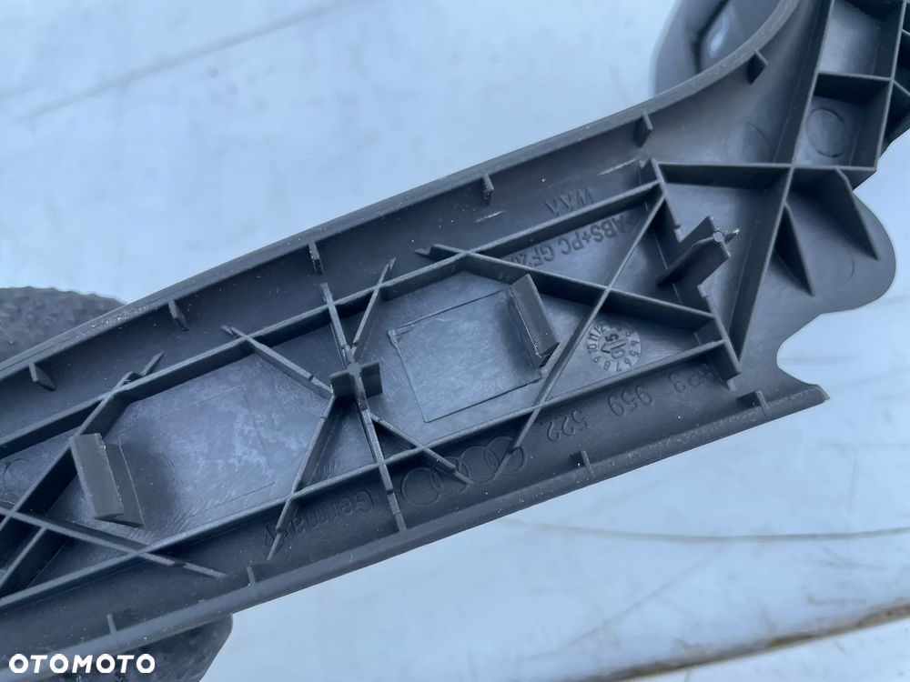 UCHWYT PODŁOKIETNIKA PRZEŁĄCZNIK PRAWY PRZÓD AUDI A3 8P 3D 8P3959522 - 4