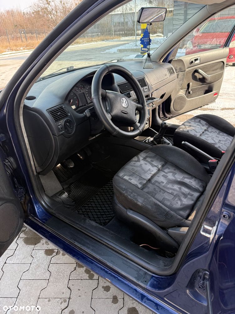 Volkswagen Golf - 18