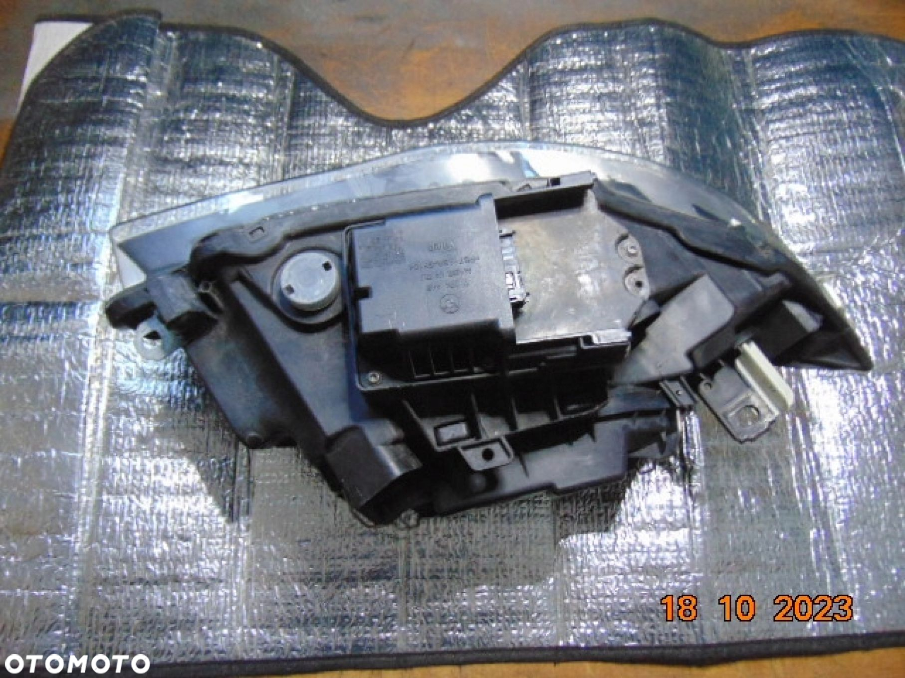 BMW E81 E82 E88 E87 LAMPA podwójny Bi XENON LIFT nie skrętn 7181289 EUROpa - 7