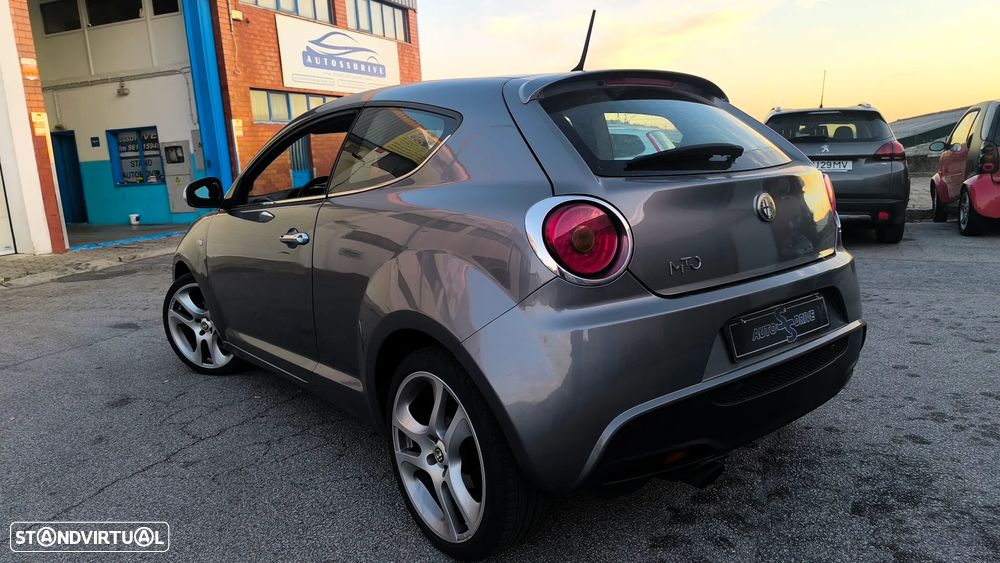 Alfa Romeo MiTo 1.3 JTD Distinctive - 10