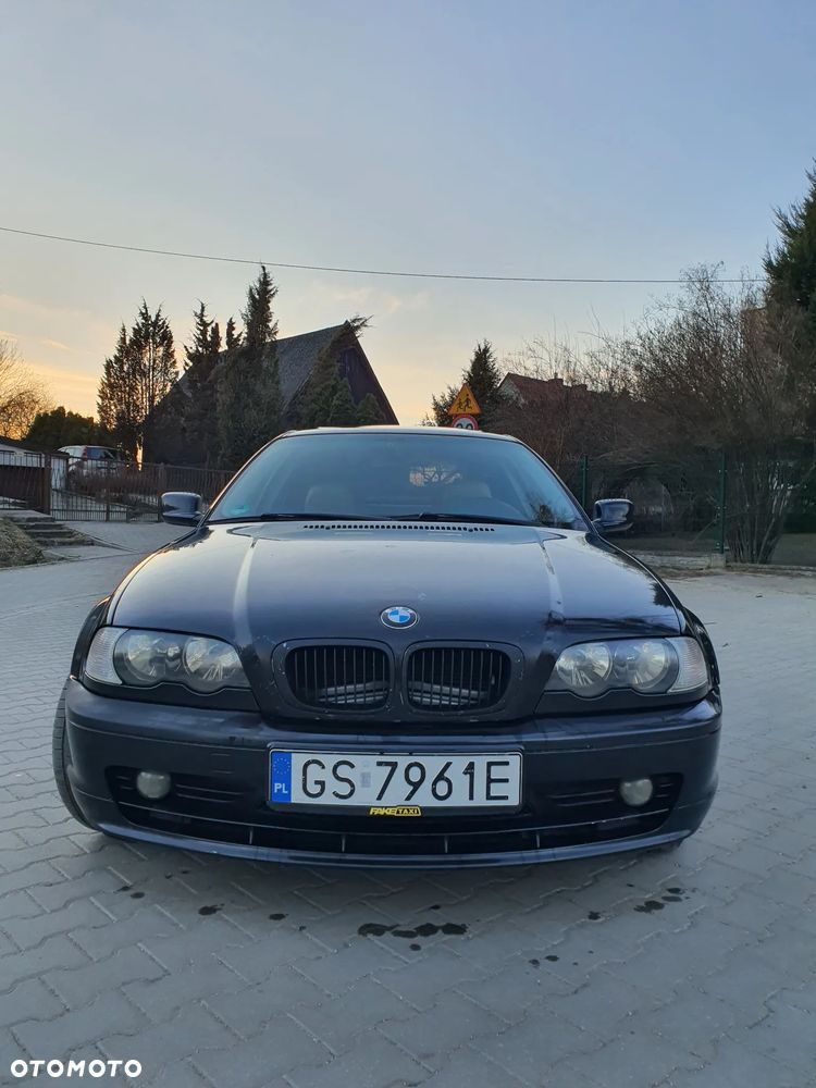 BMW Seria 3 323Ci - 8