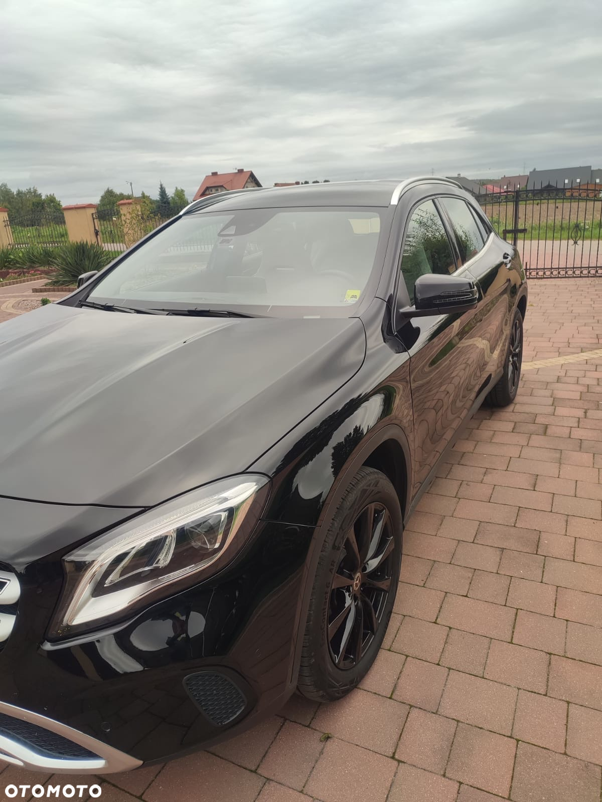 Mercedes-Benz GLA 200 7G-DCT - 2