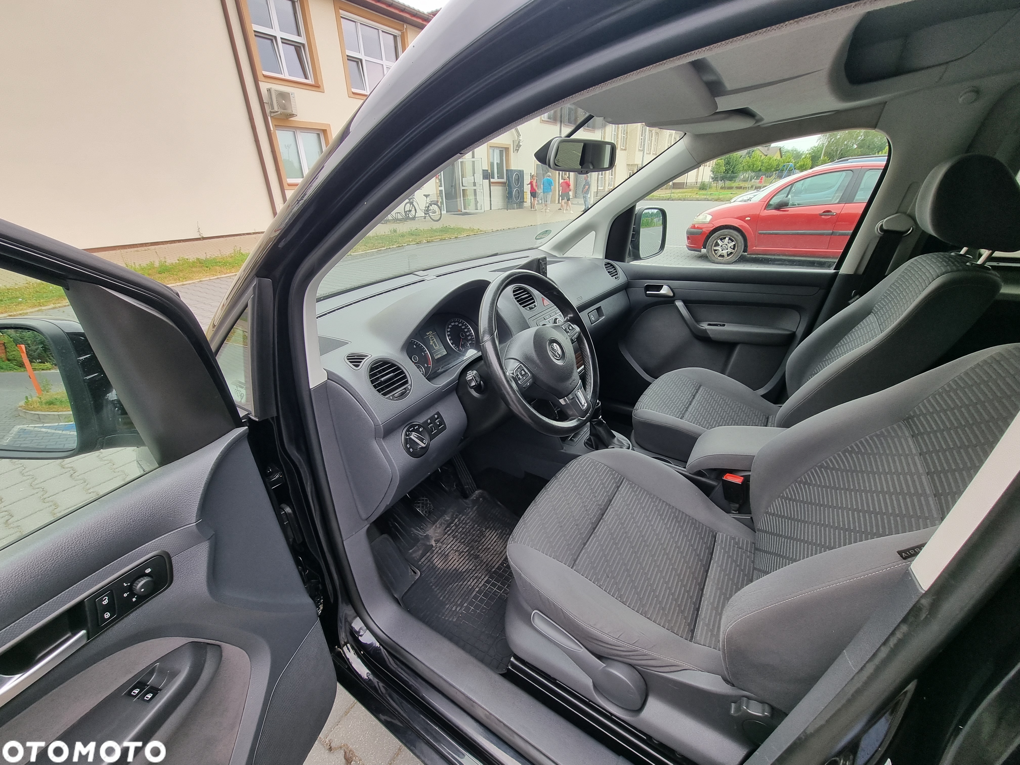 Volkswagen Caddy 1.6 TDI Highline - 9