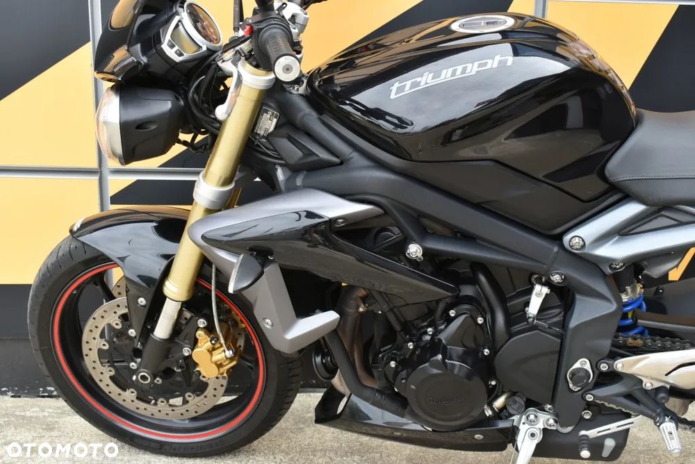 Triumph Street Triple - 10