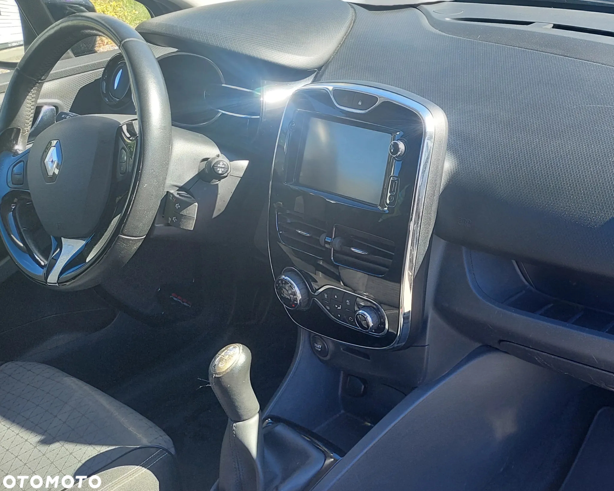 Renault Clio (Energy) dCi 90 Bose Edition - 14