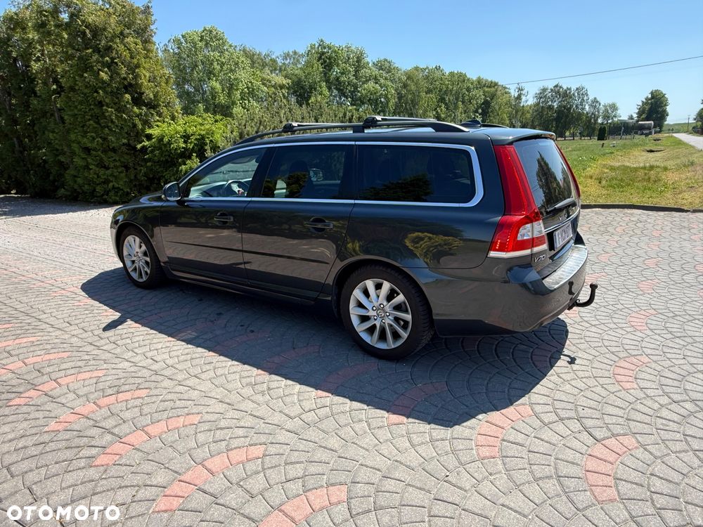 Volvo V70 D2 Geartronic Powershift Kinetic - 11