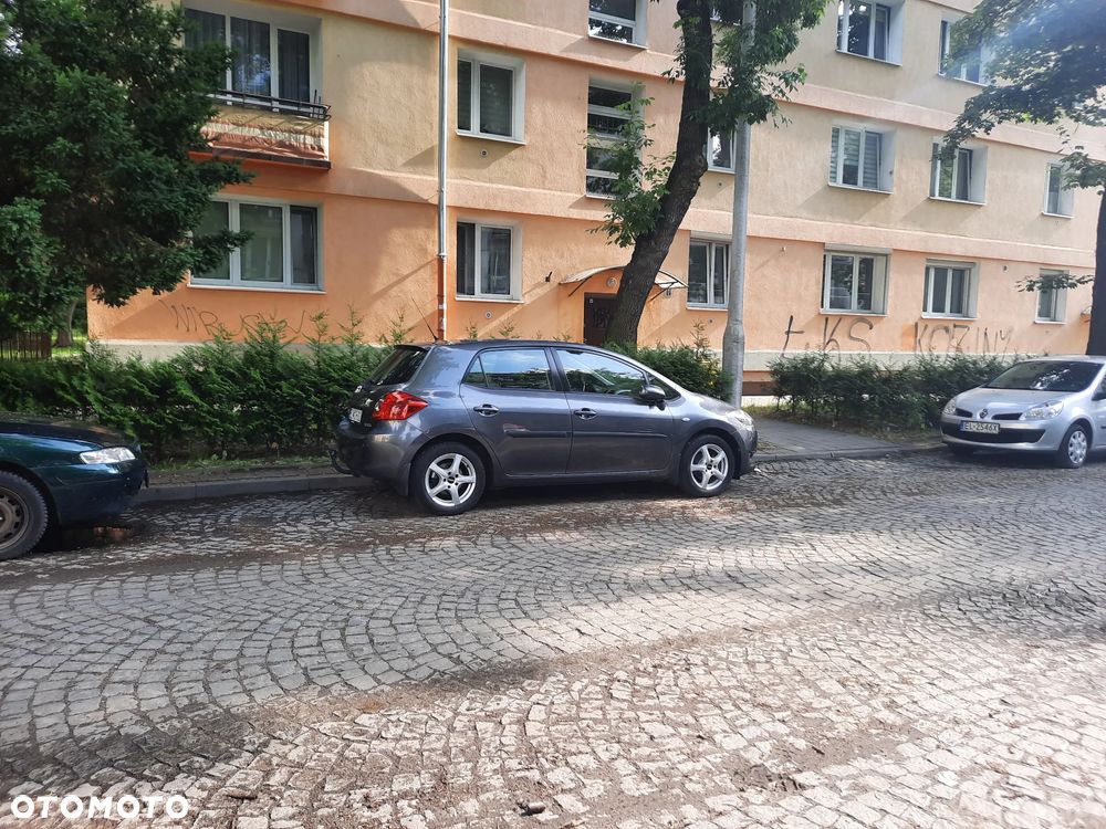 Toyota Auris 1.6 VVT-i Multimode Sol - 2