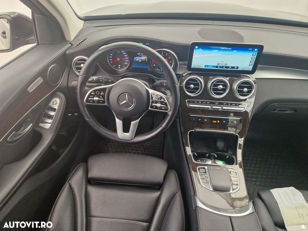 Mercedes-Benz GLC - 11