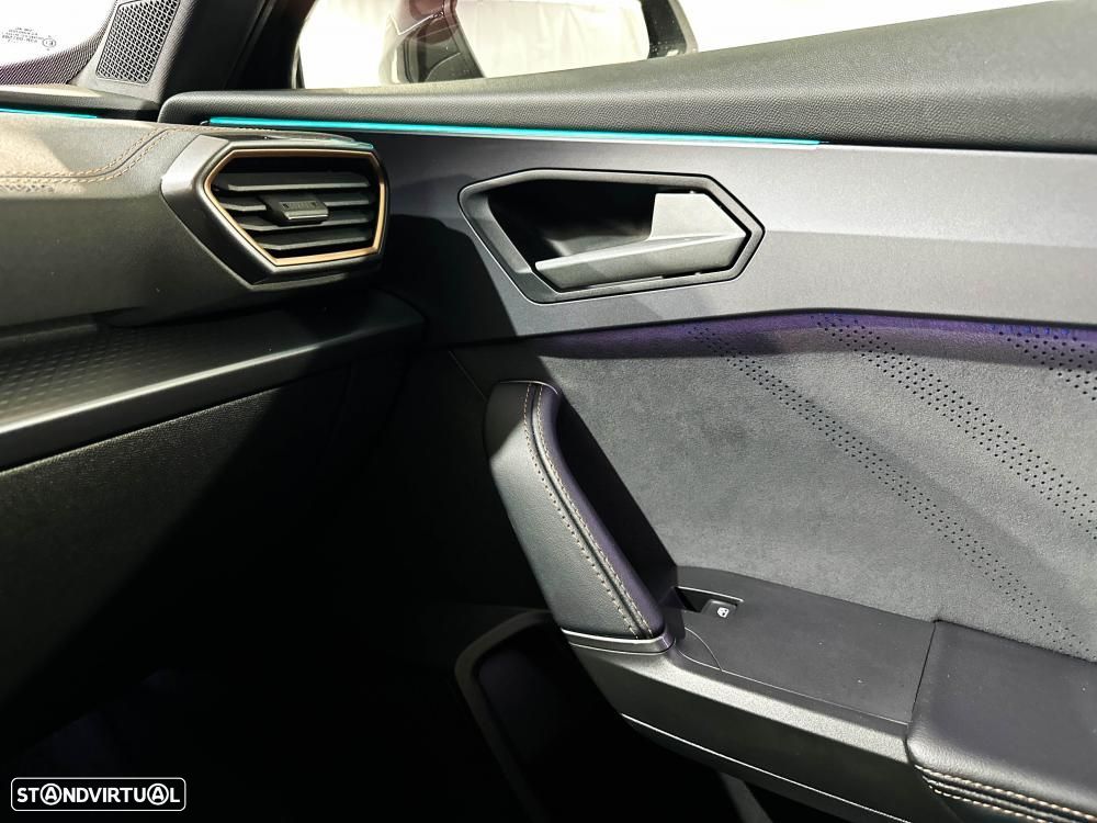 Cupra Formentor 1.5 e-Hybrid DSG VZ Black Edition - 30