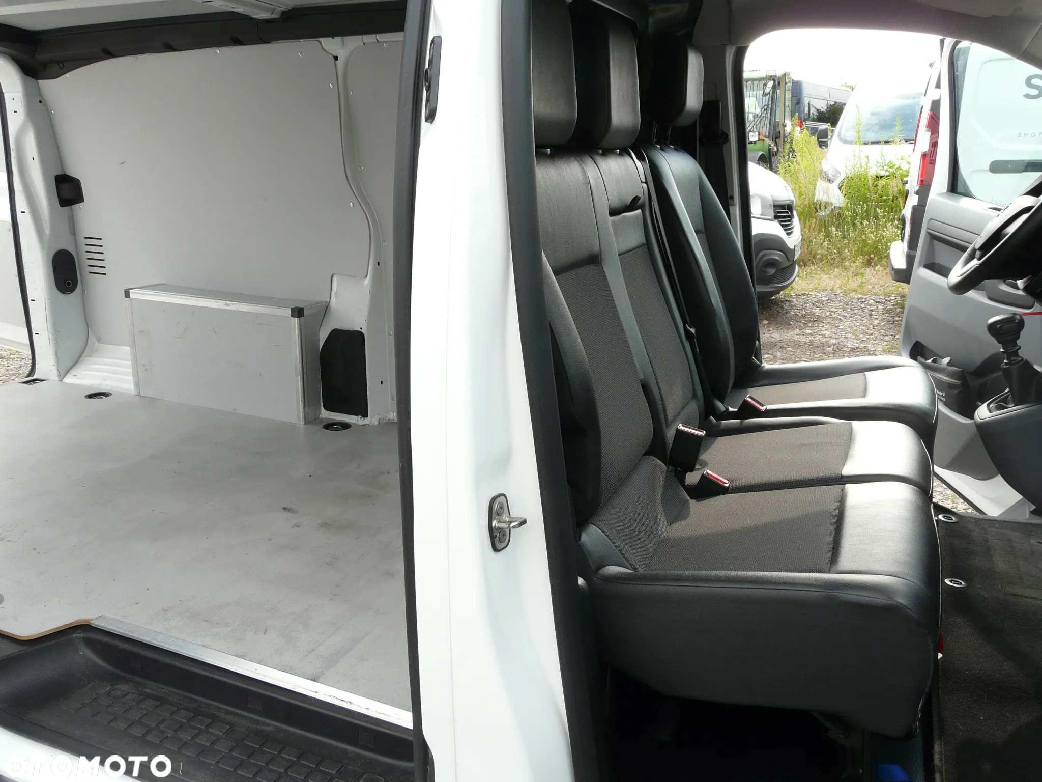 Opel Vivaro Odpowiednik Peugeot Expert - 22