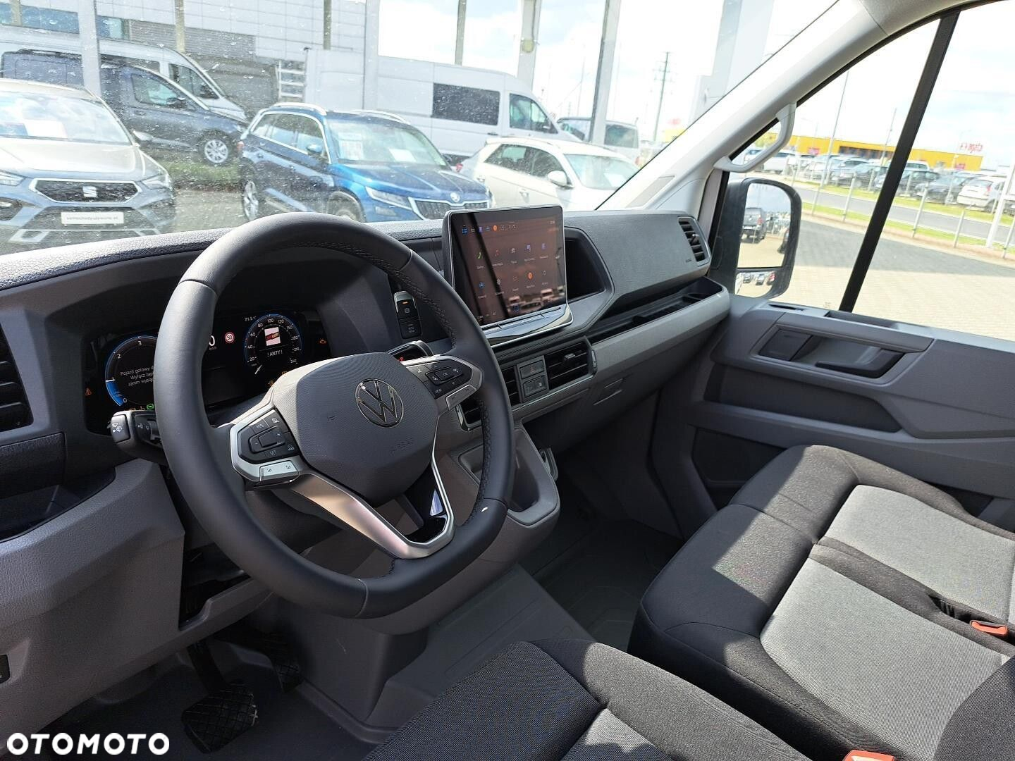 Volkswagen Crafter 35 Furgon z wysokim dachem silnik: 2,0 l EU6 SCR 177 KM, przedni 8-bieg.automatyczna, r.o : 4490 mm - 9