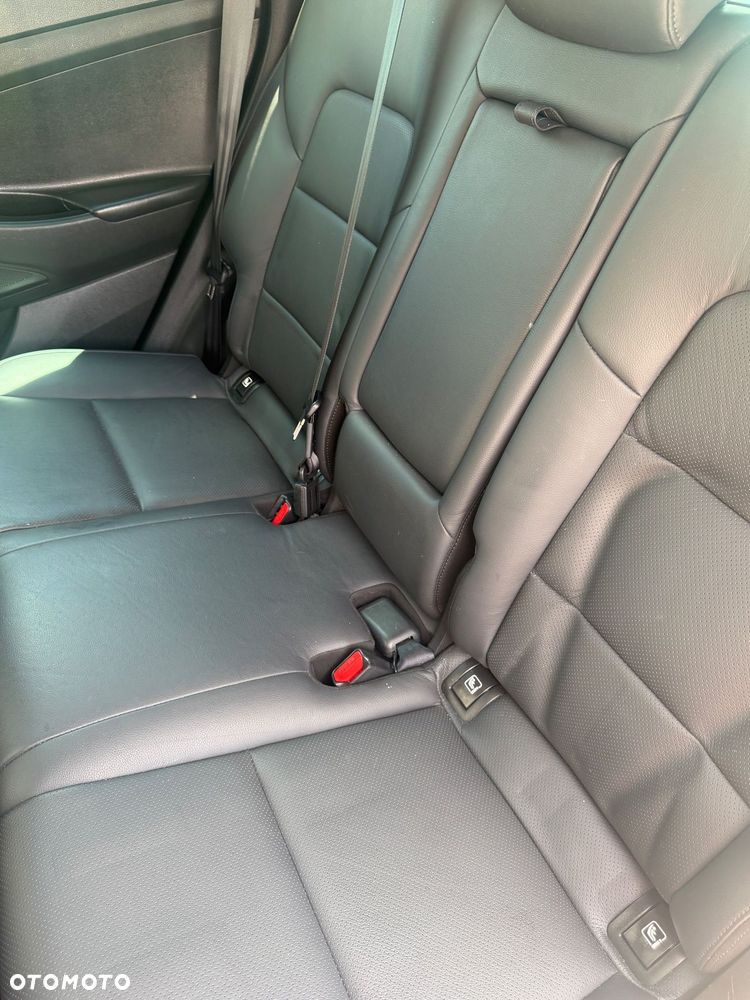 Hyundai Tucson 1.7 CRDI BlueDrive Comfort 2WD DCT - 19