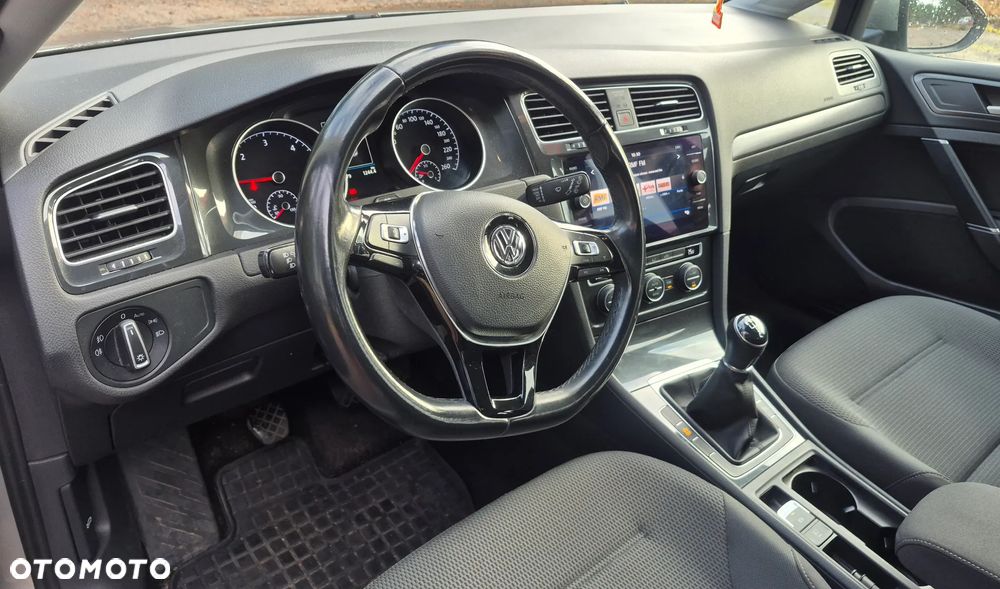 Volkswagen Golf 1.6 TDI BMT Comfortline - 7