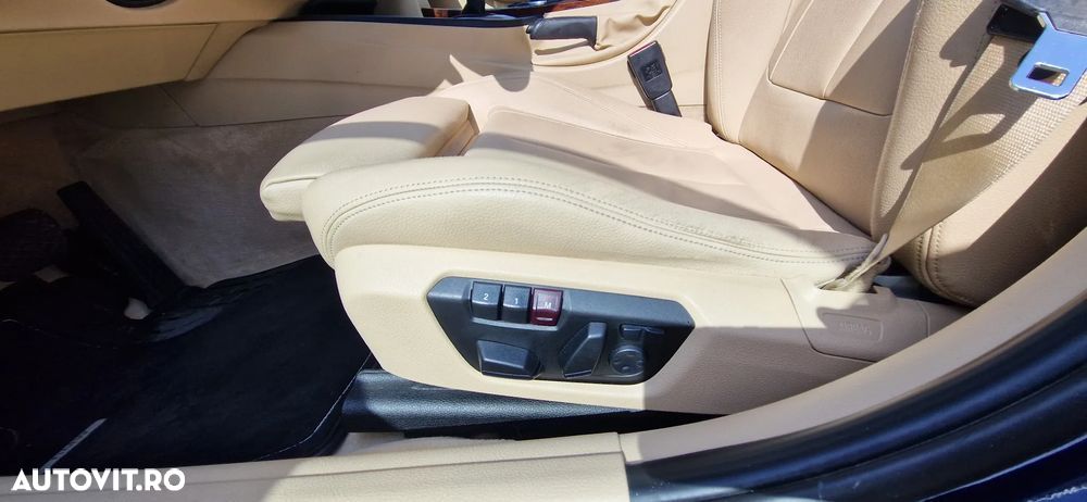 BMW Seria 3 335i Sport-Aut. Luxury Line - 13