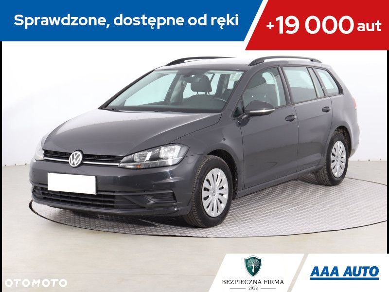 Volkswagen Golf - 1