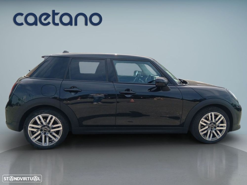 MINI 5 Portas Cooper Classic Auto - 8