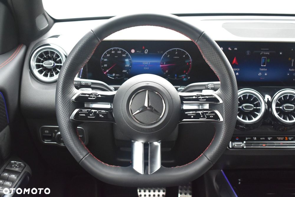 Mercedes-Benz GLB 220 d 4-Matic AMG Line 8G-DCT - 8