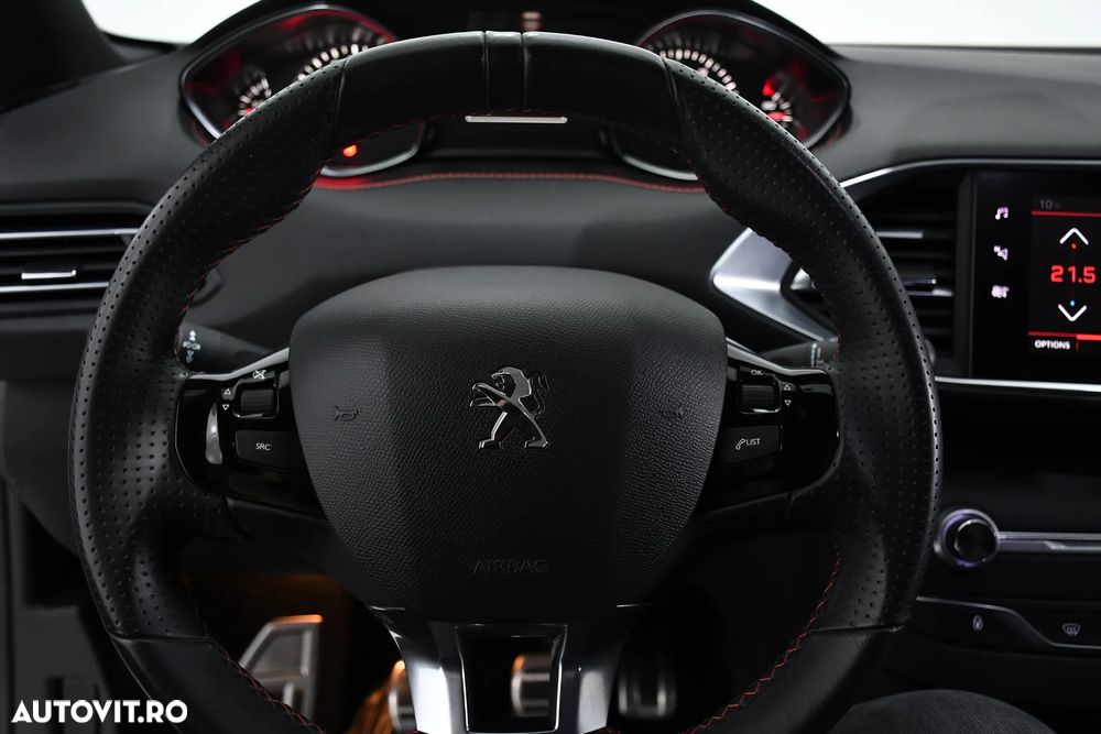 Peugeot 308 1.2 L PureTech Turbo S&S Active - 29