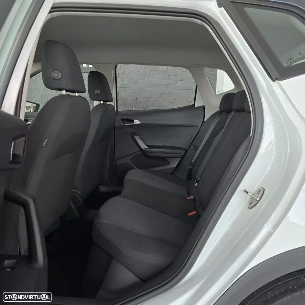 SEAT Arona 1.0 TSI Style — fotografia 12