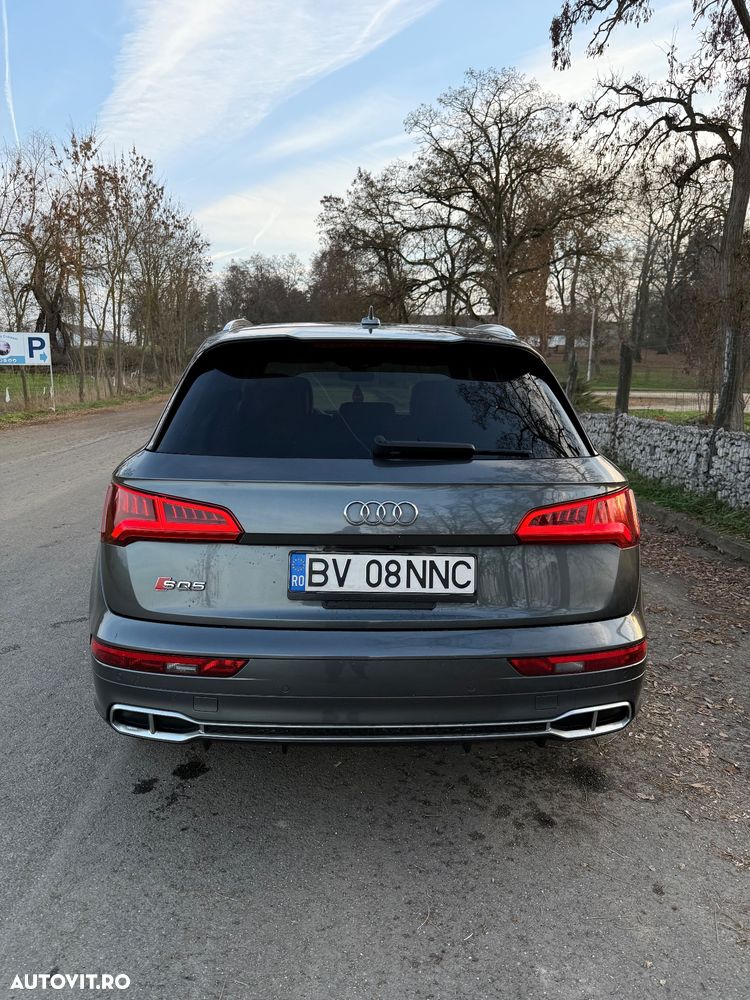 Audi SQ5 - 5