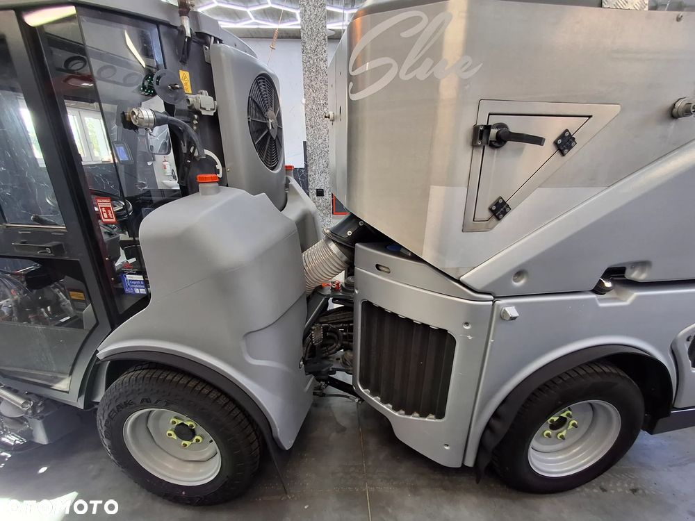 Inny HAKO Citymaster 1600 Zamiatarka Chodnikowa Euro 6 PM 2.5 Napęd 4x4 Rok: 2019 - 19