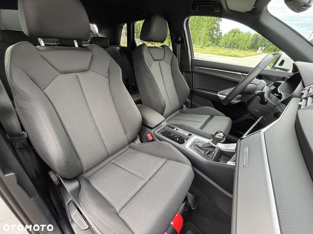Audi Q3 35 TFSI Advanced S tronic - 25