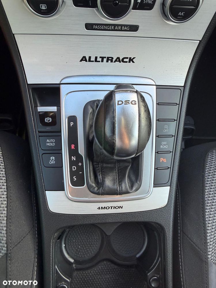 Volkswagen Passat Alltrack 2.0 TDI 4Motion DSG BlueMotion Tec - 17