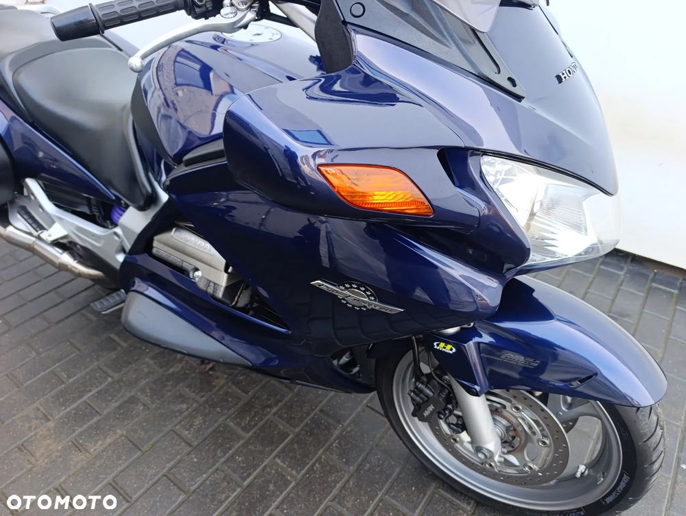 Honda ST - 32