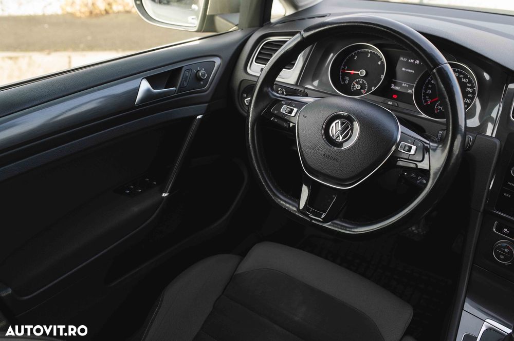 Volkswagen Golf 2.0 TDI DSG Highline - 32