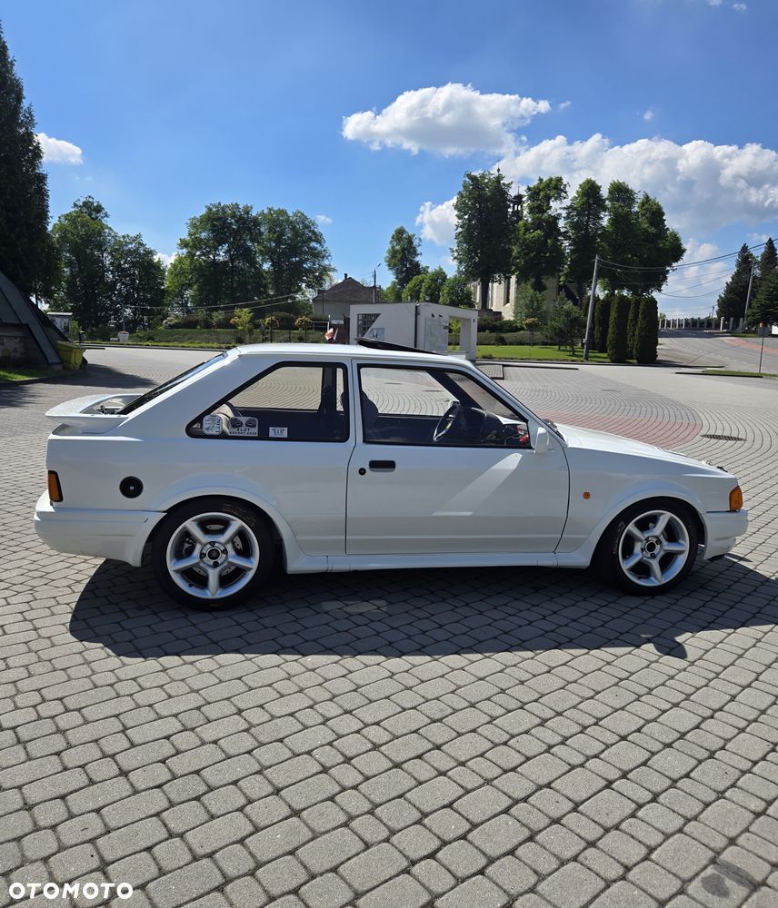 Ford Escort - 4