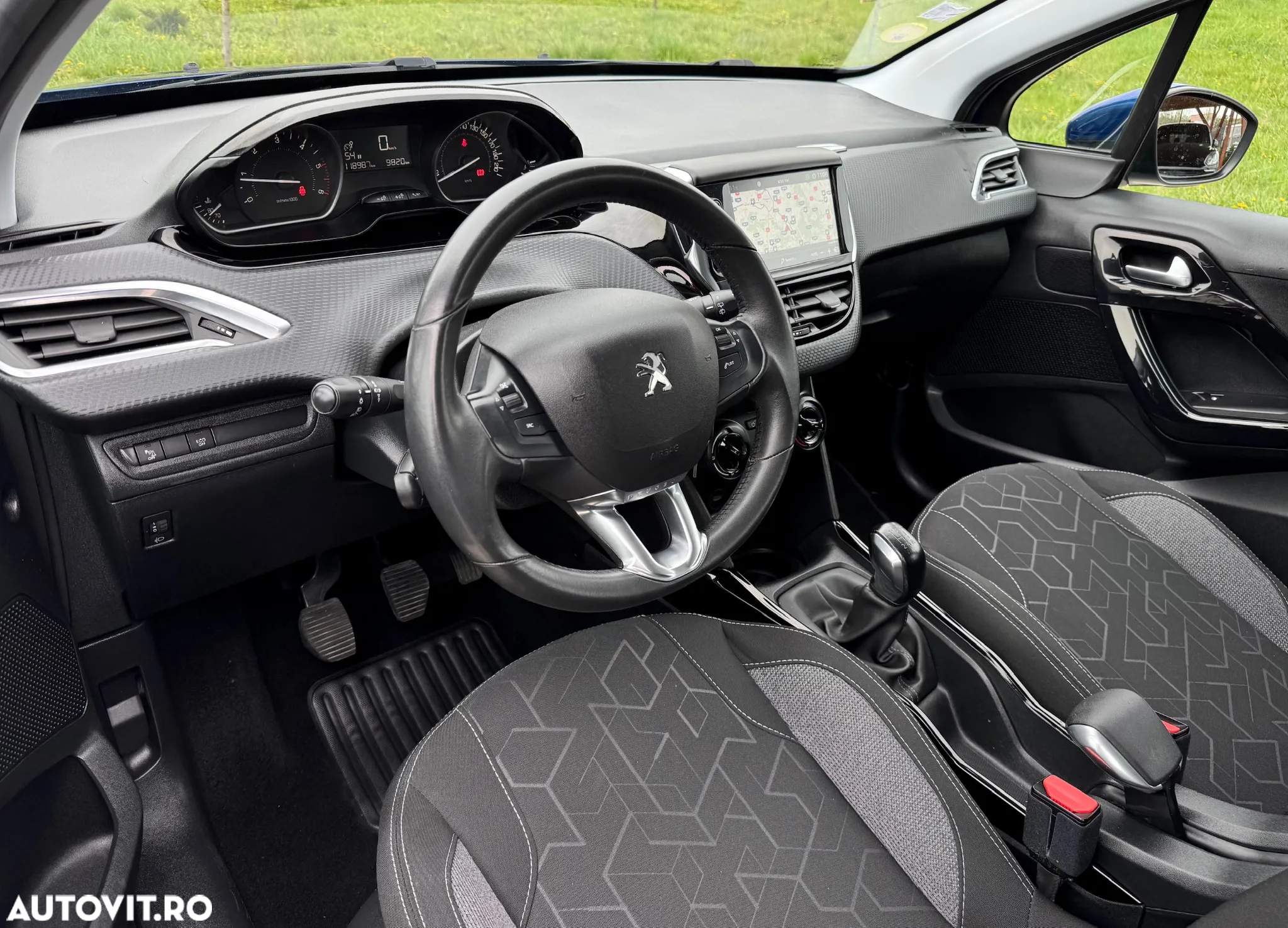 Peugeot 2008 1.5 BlueHDI FAP Allure - 10