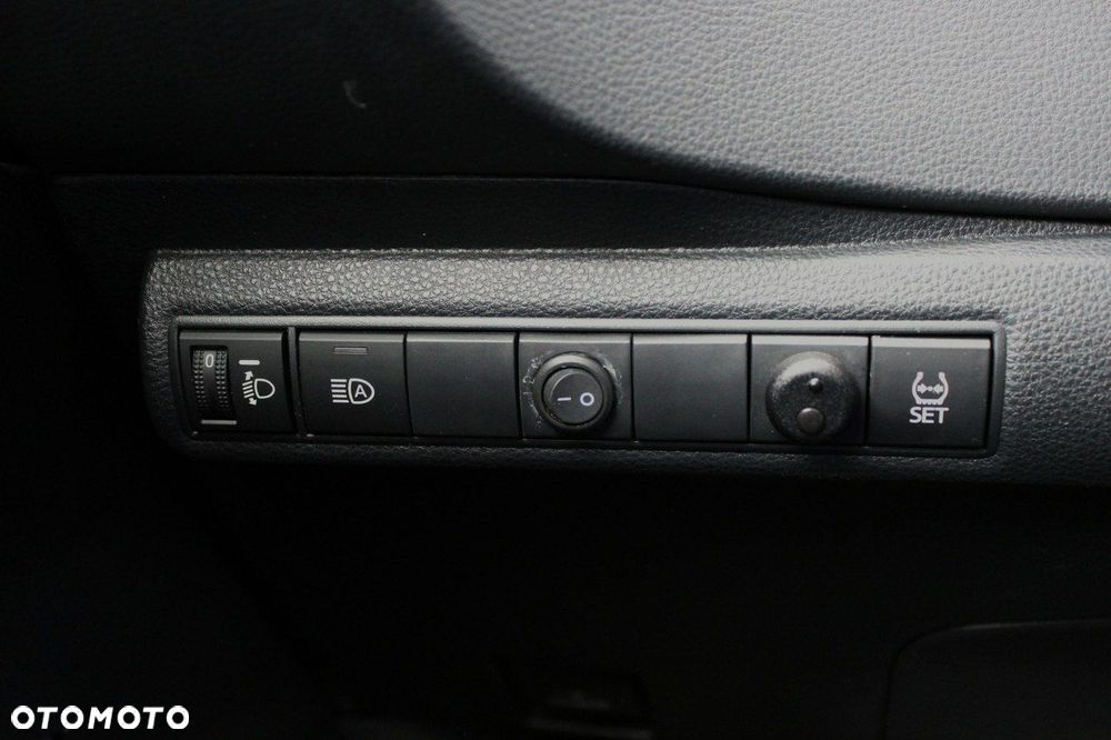 Toyota Corolla 1.5 Comfort - 21