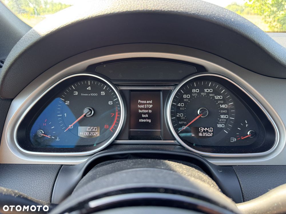 Audi Q7 3.0 TFSI Quattro Tiptronic - 24