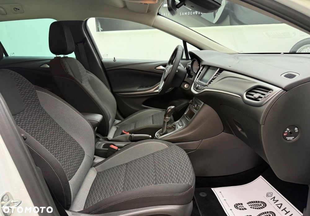 Opel Astra 1.2 Turbo Start/Stop 120 Jahre - 18