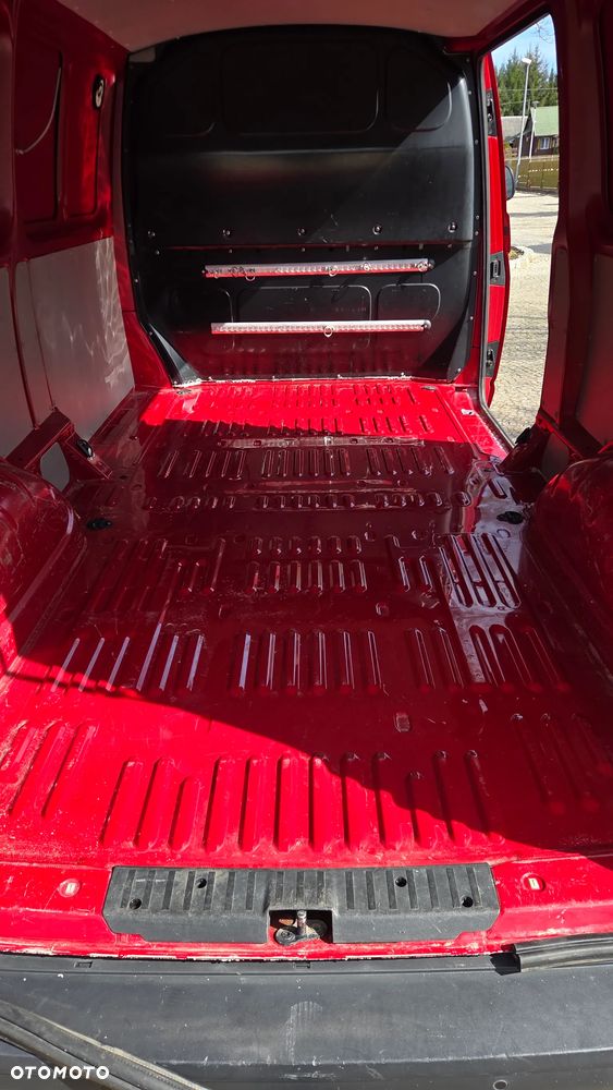 Volkswagen TRANSPORTER - 16