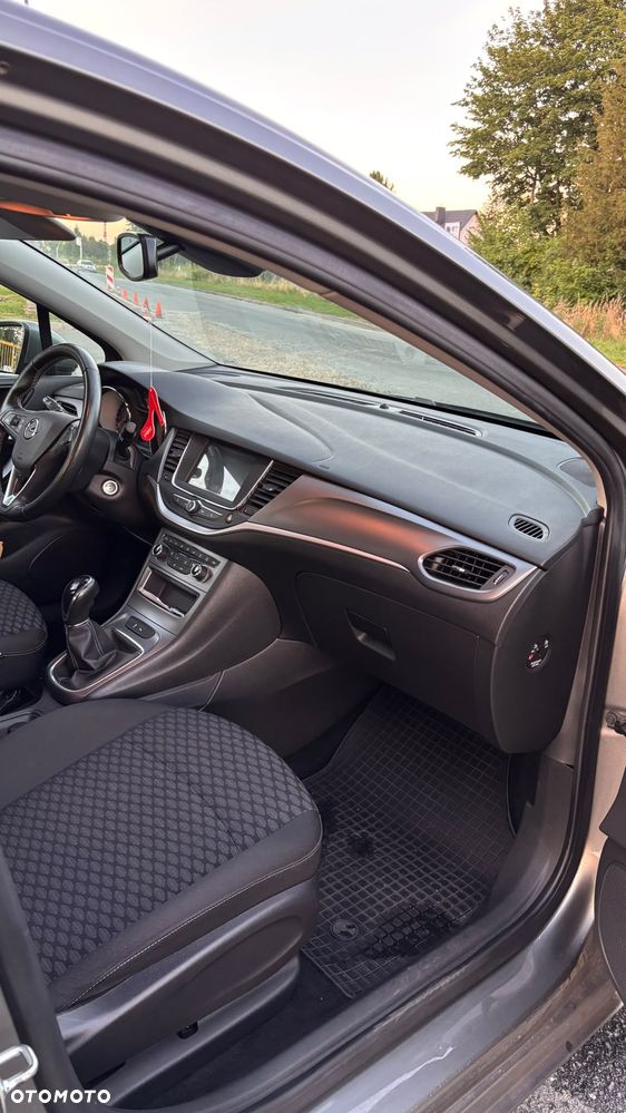 Opel Astra 1.4 T Dynamic - 10
