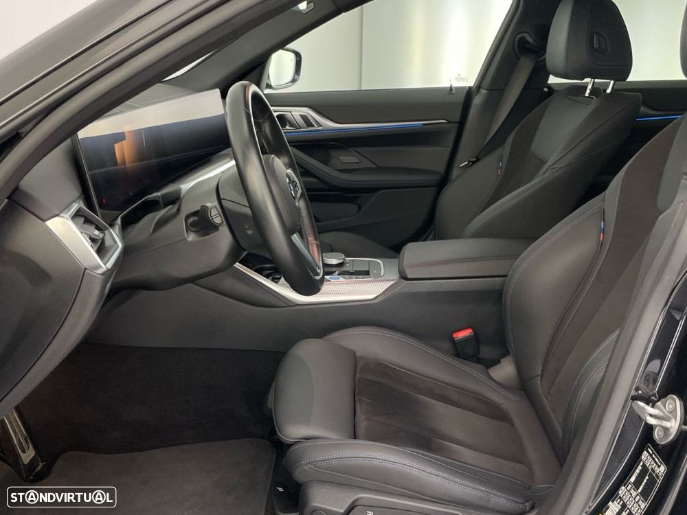 BMW i4 eDrive40 Desportiva M - 11