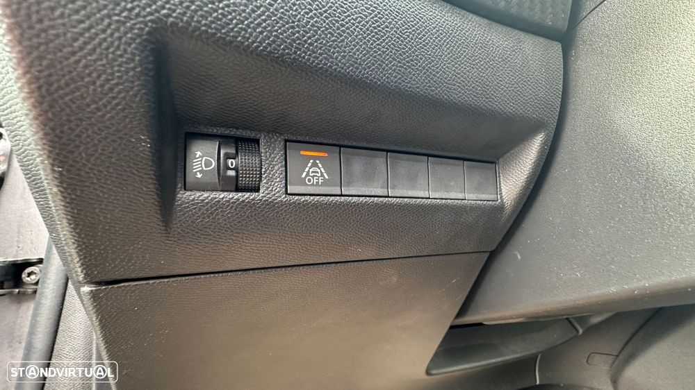 Peugeot 208 1.2 PureTech Active Pack - 14