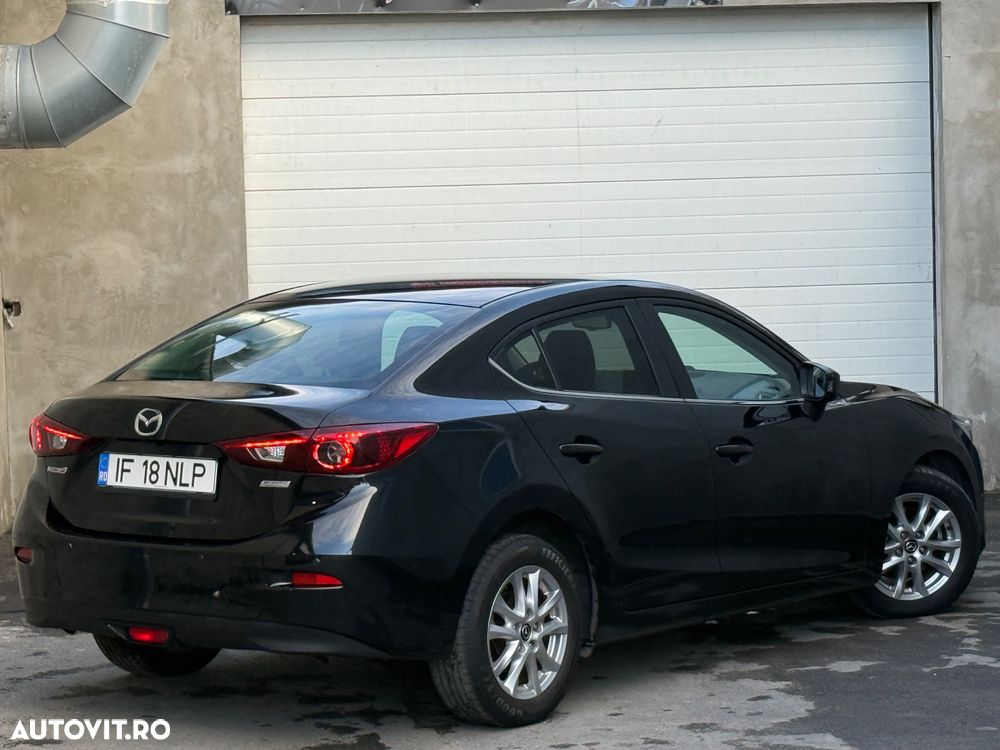 Mazda 3 - 4