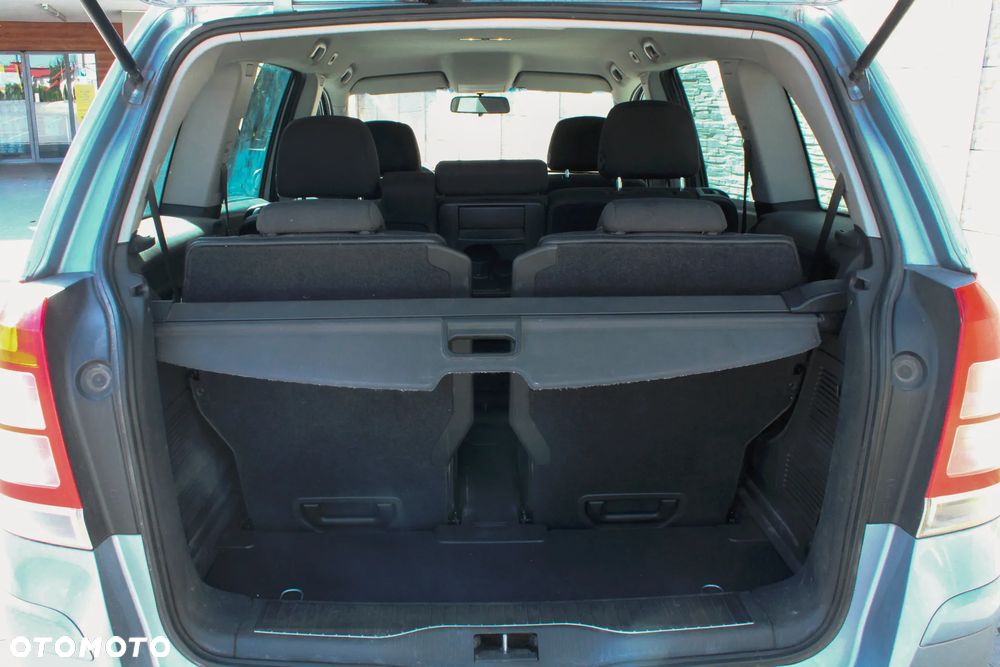 Opel Zafira - 15