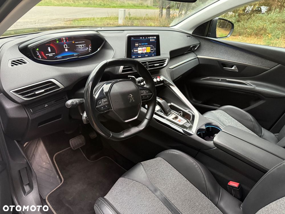 Peugeot 3008 1.2 PureTech Allure S&S EAT8 - 8