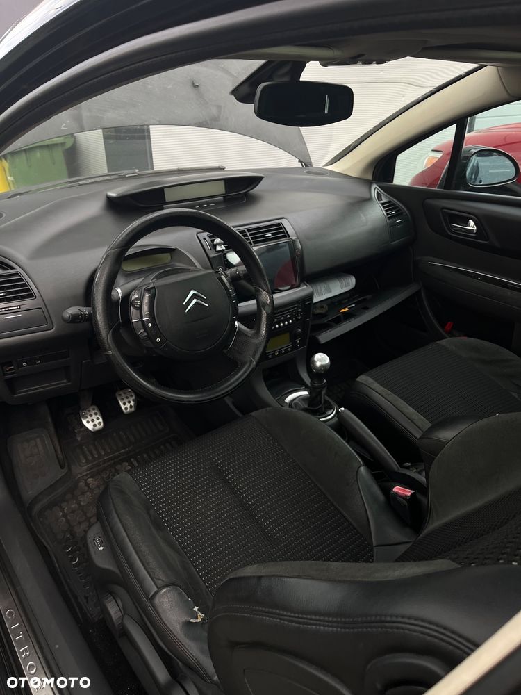 Citroën C4 2.0 16V VTS - 2
