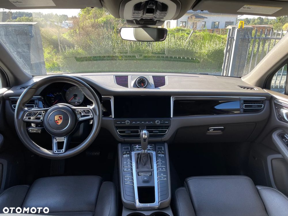 Porsche Macan - 10