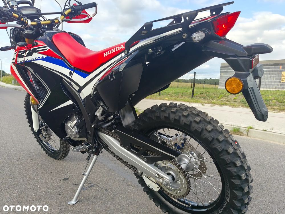 Honda CRF - 9