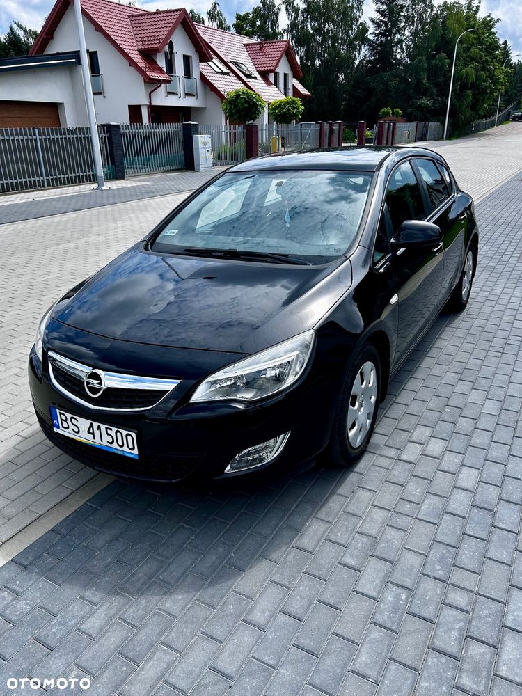 Opel Astra 1.6 Enjoy - 11