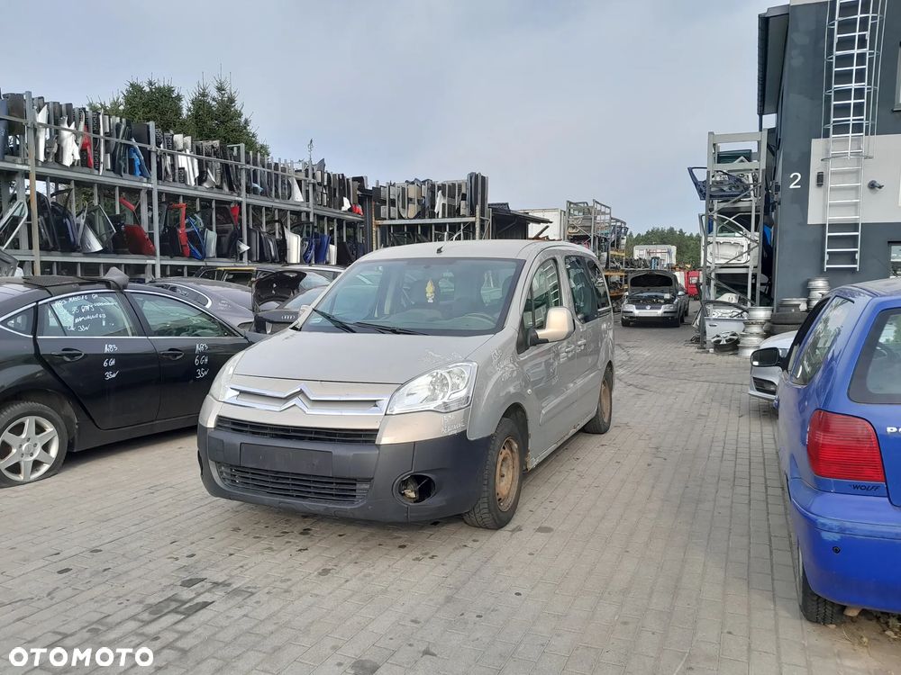 CITROEN BERLINGO II WÓZEK PRZEDNIEGO ZAWIESZENIA - 1