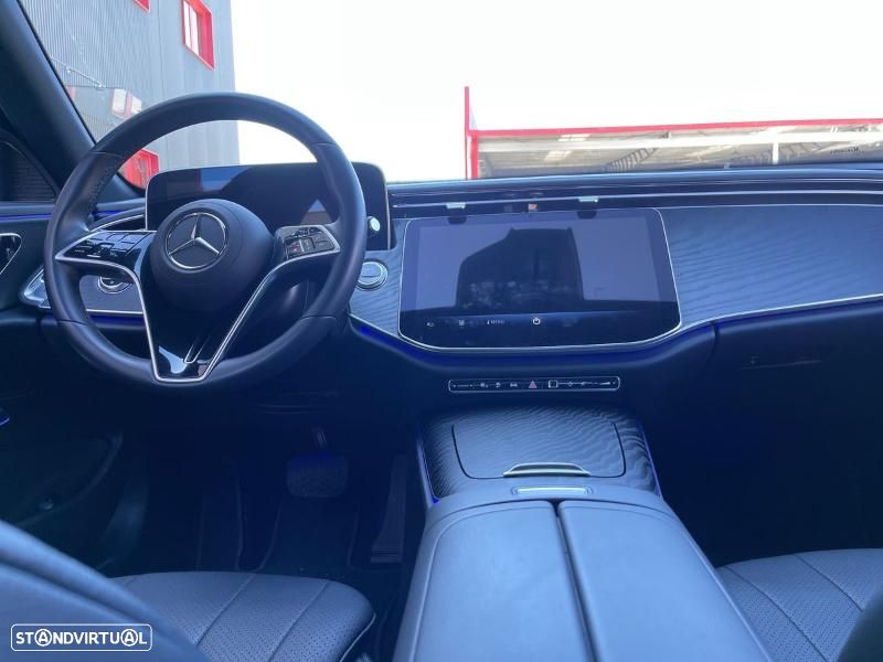 Mercedes-Benz E 300 Standard - 27