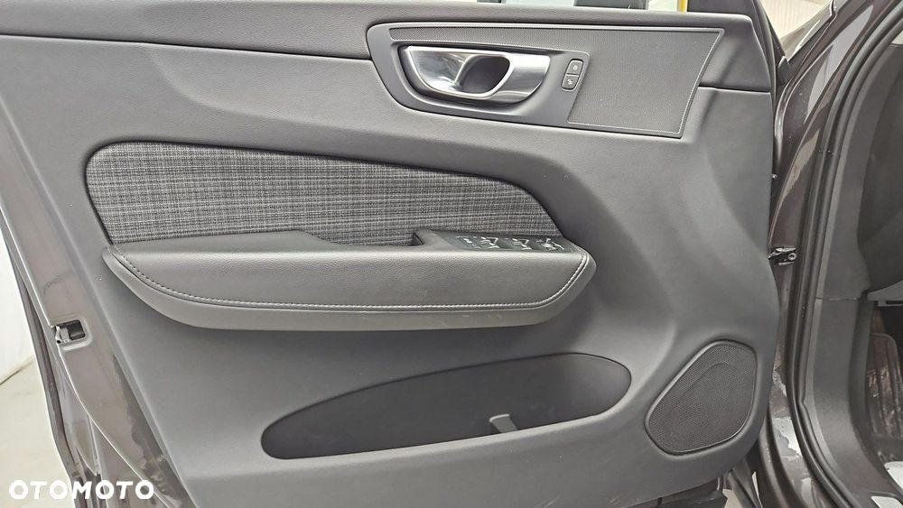 Volvo XC 60 B4 D Core - 10