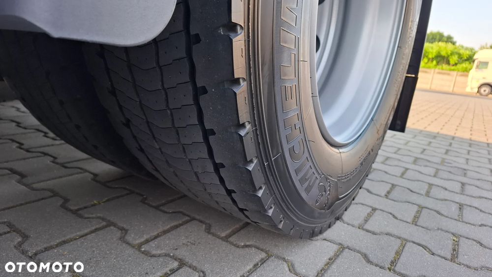 MAN TGX 18.510 BL SA / STANDARD / SALON PL / - 16